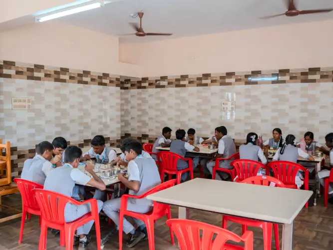 healthy cafeteria at Radiance Public School Dindigul